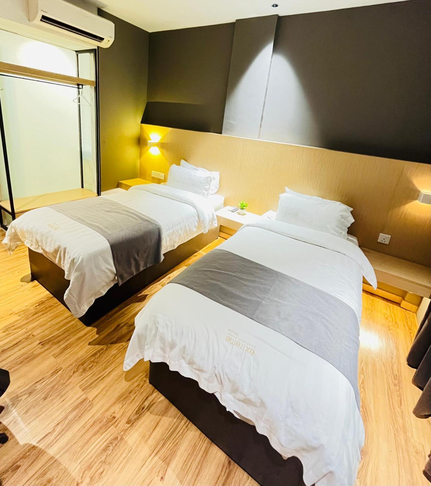 Extreme Boutique Hotel Kluang Bagian luar foto