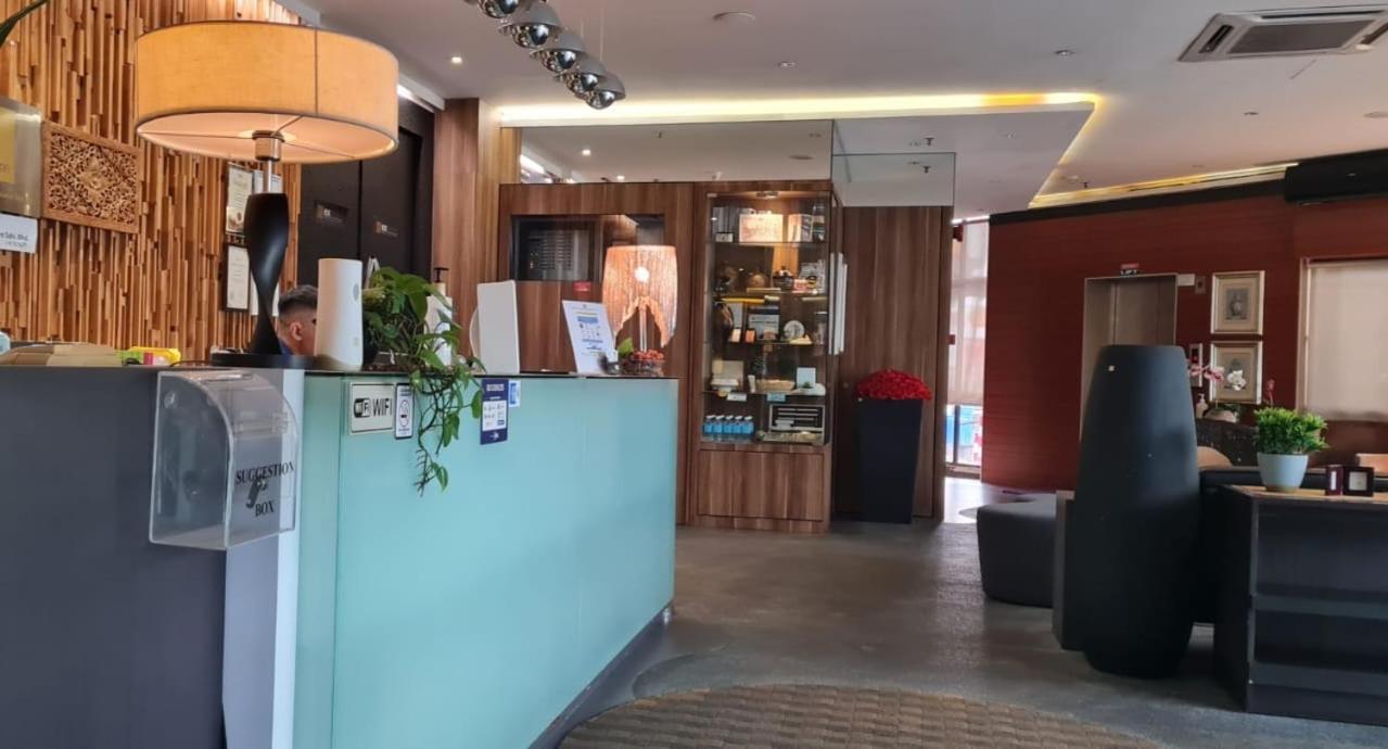 Extreme Boutique Hotel Kluang Bagian luar foto