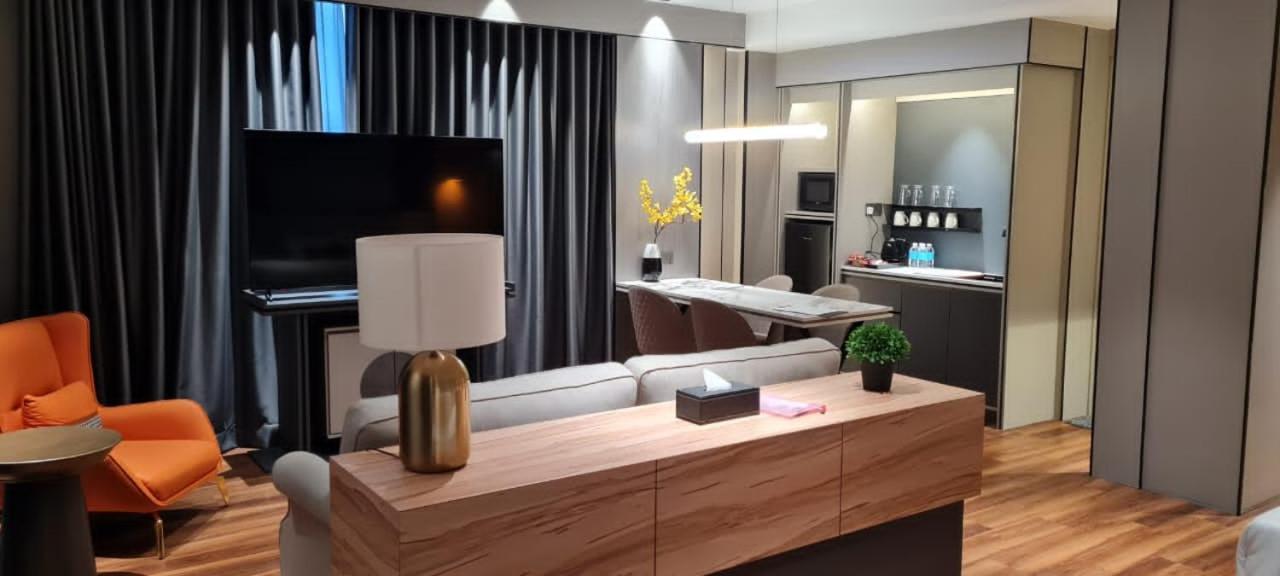 Extreme Boutique Hotel Kluang Bagian luar foto