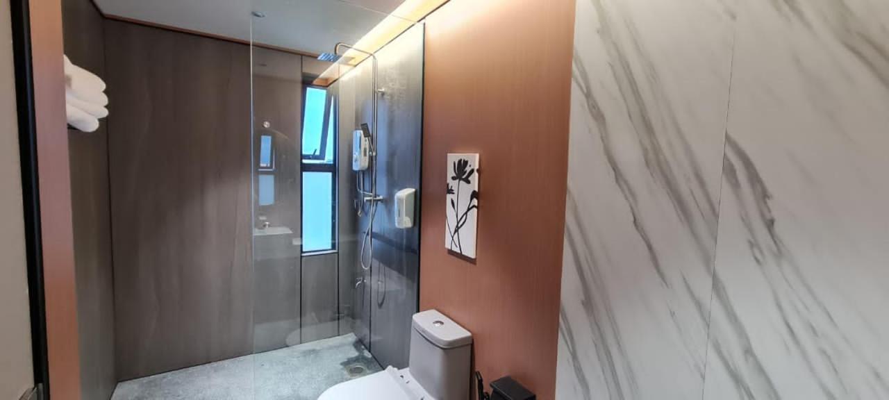 Extreme Boutique Hotel Kluang Bagian luar foto