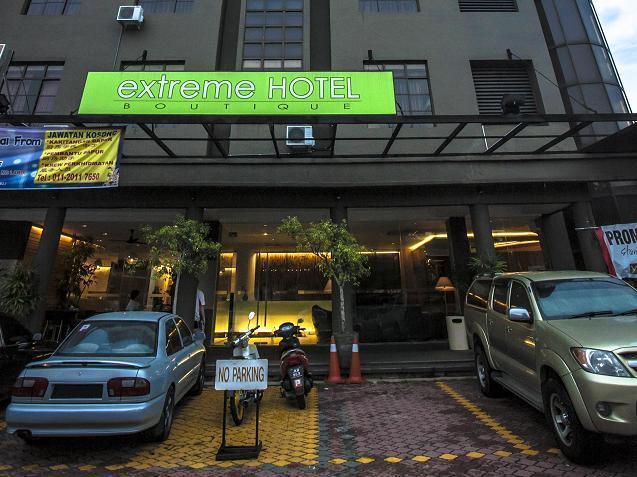 Extreme Boutique Hotel Kluang Bagian luar foto